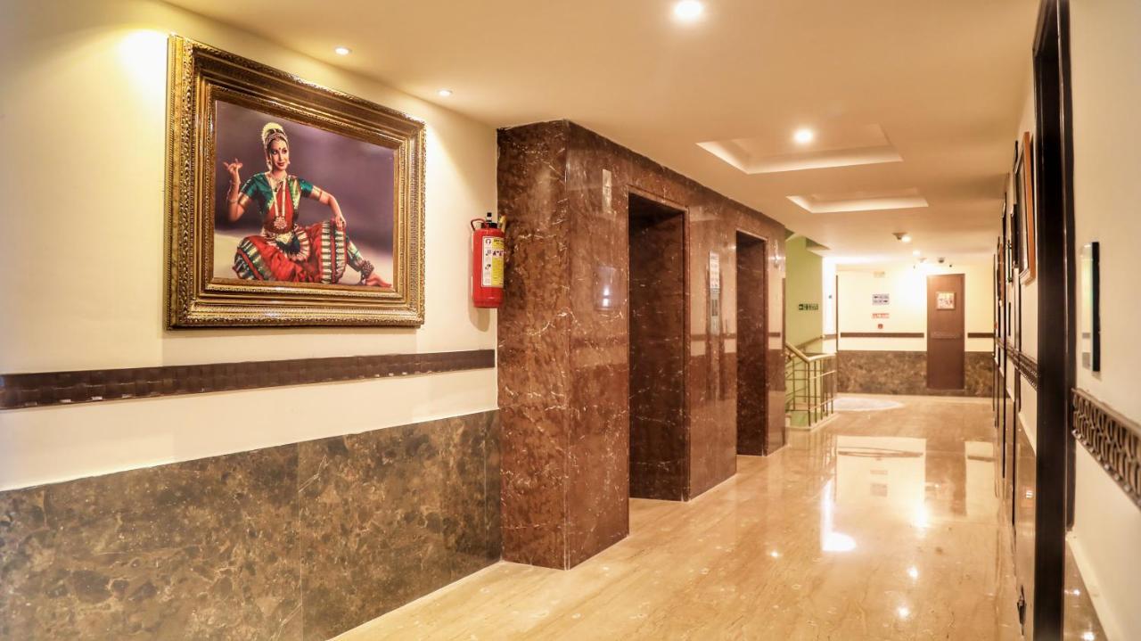 Quality Sabari Hotel 4*
